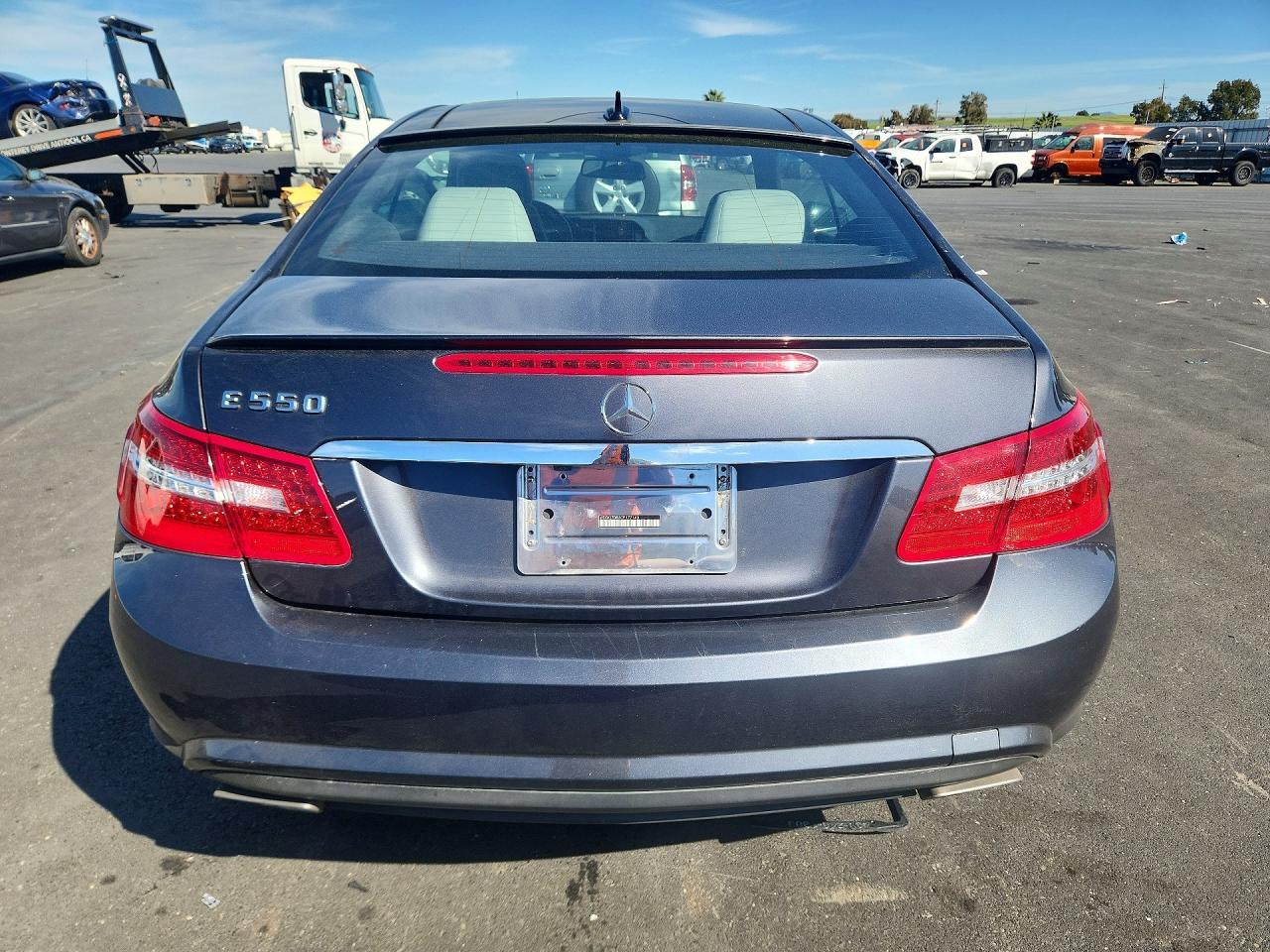 2012 MERCEDES-BENZ E-Class