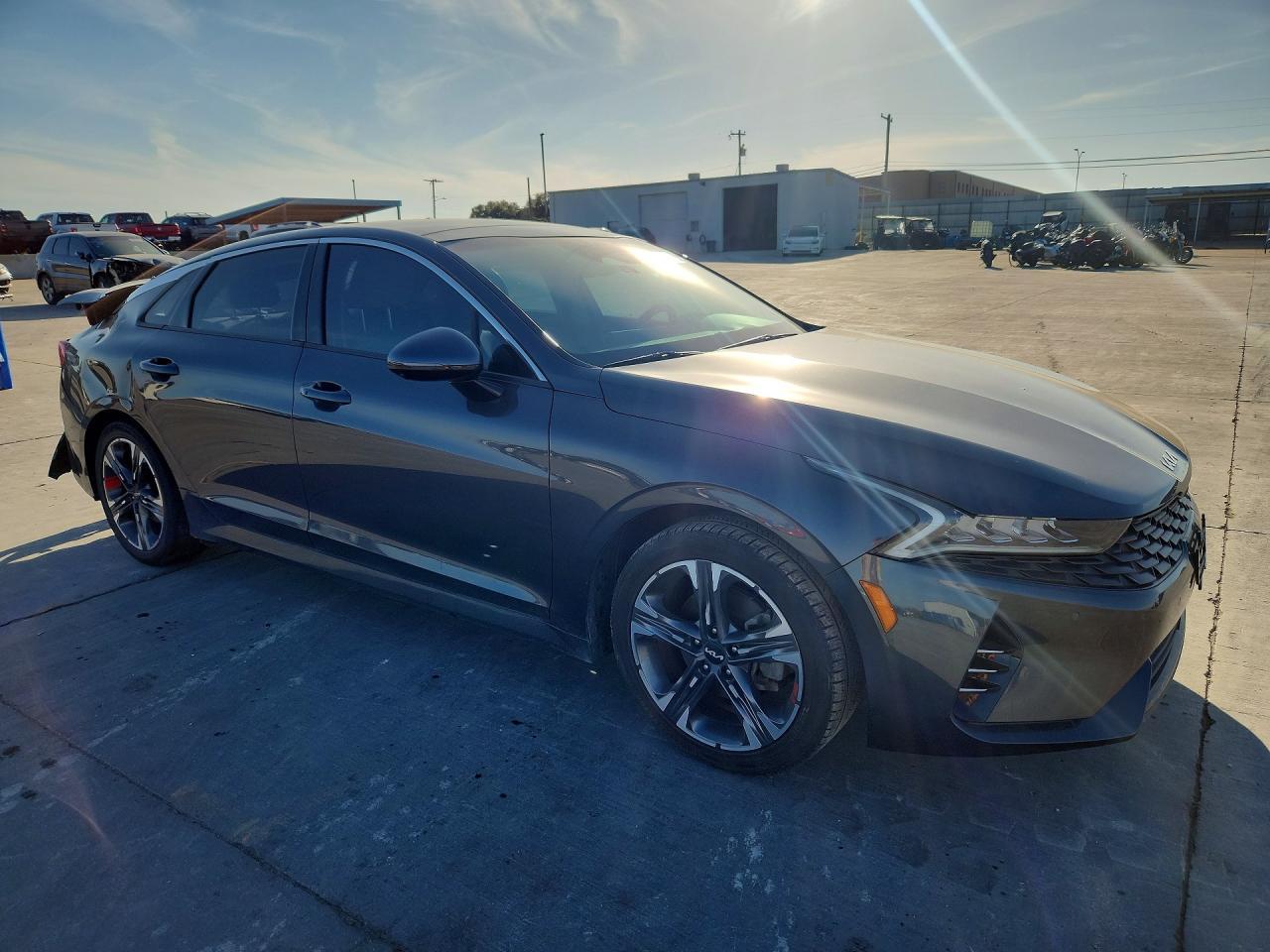 2022 KIA K5