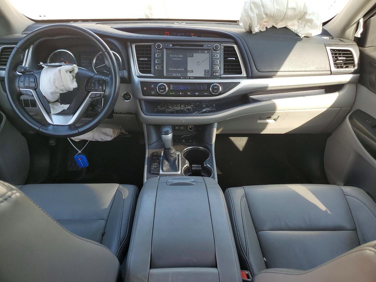 2017 TOYOTA HIGHLANDER
