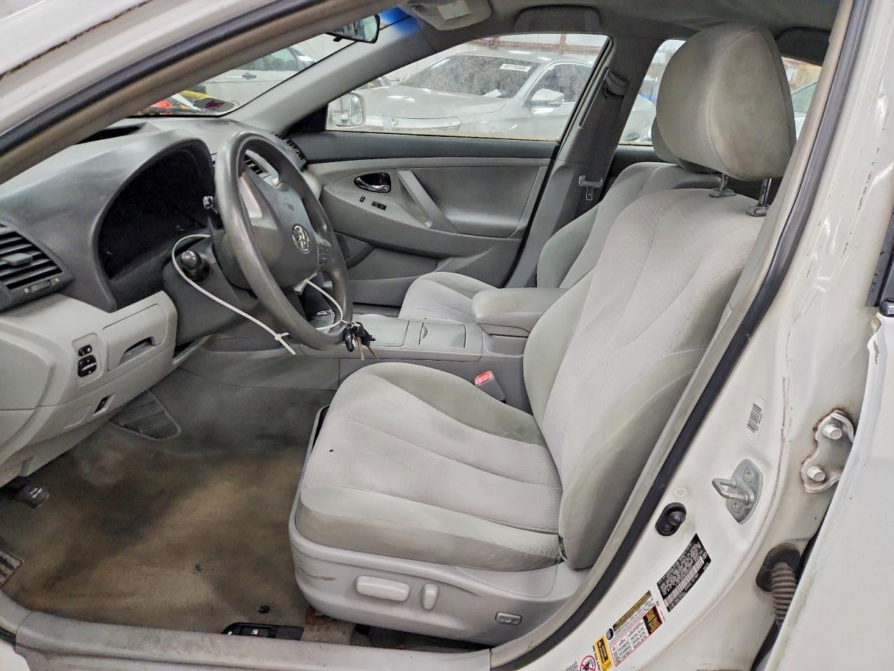 2010 TOYOTA CAMRY