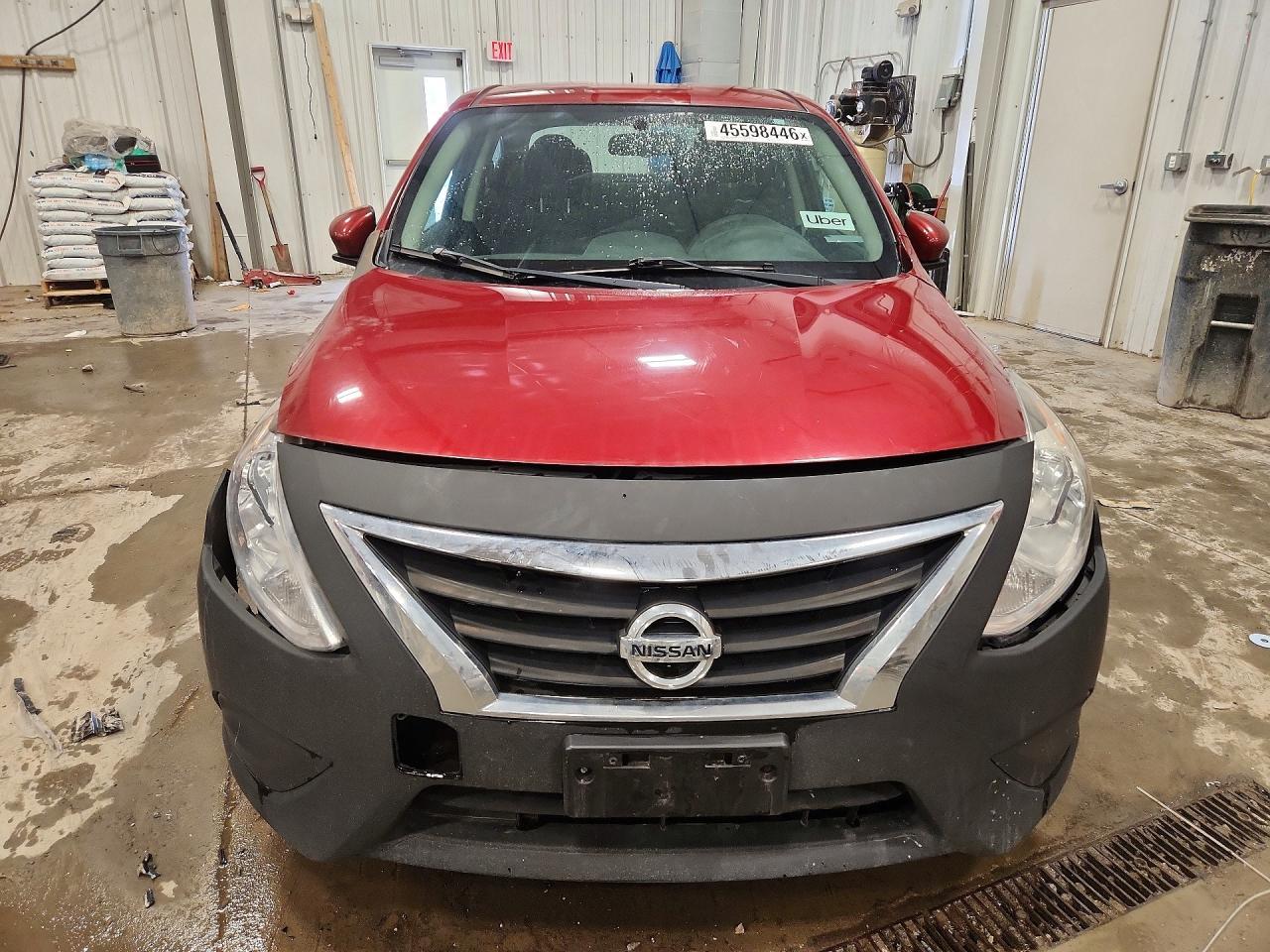 2017 NISSAN VERSA