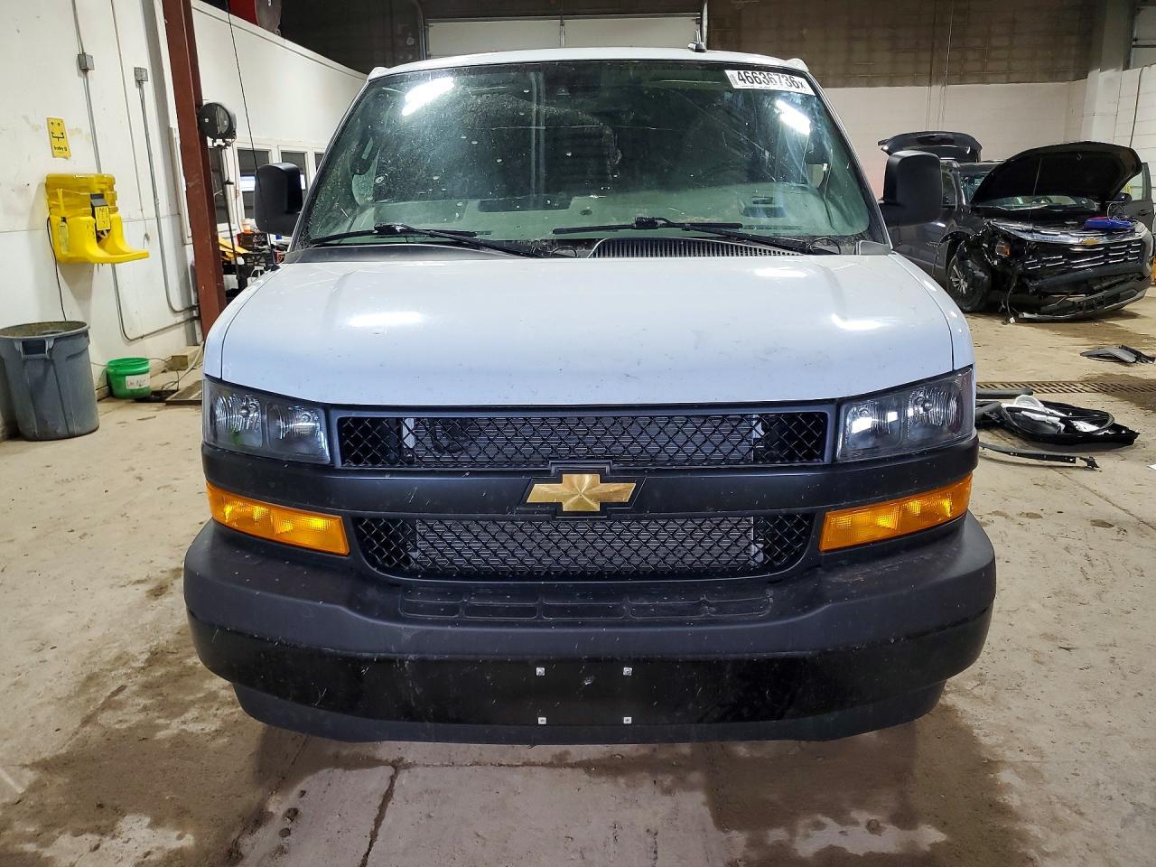 2023 CHEVROLET Express 3500