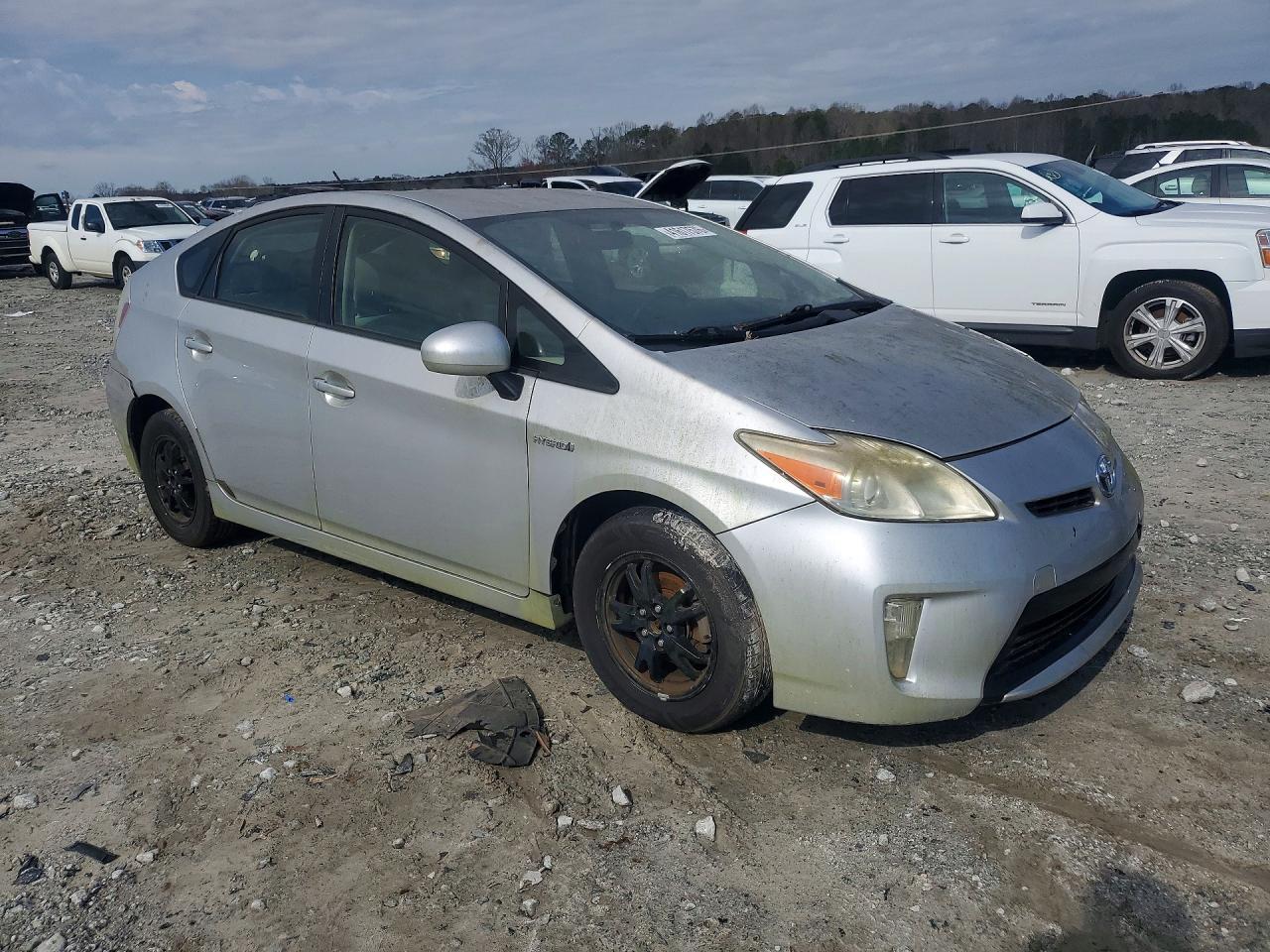 2013 TOYOTA PRIUS