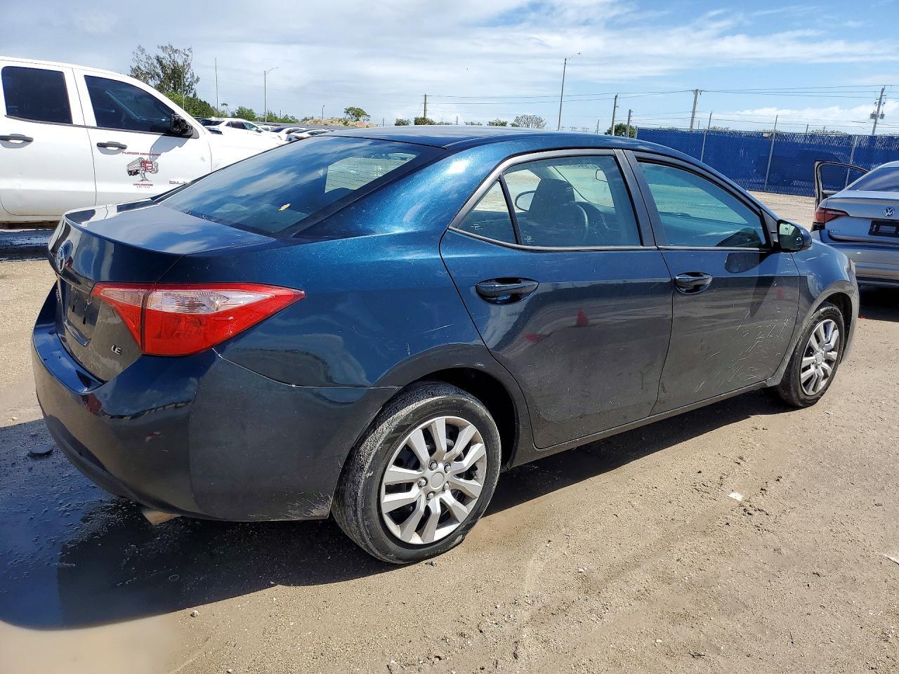 2018 TOYOTA COROLLA