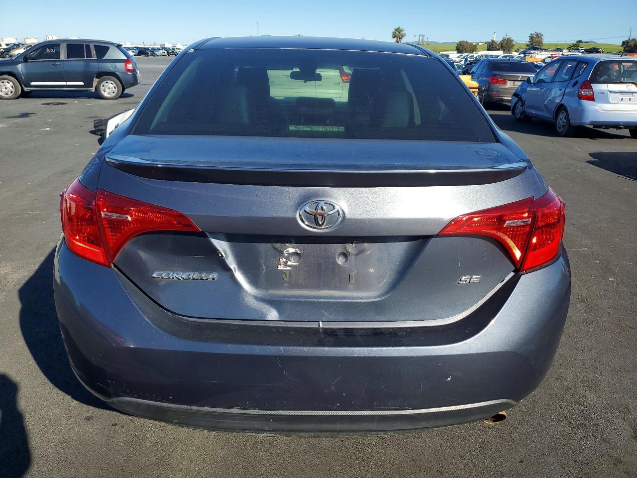 2018 TOYOTA COROLLA