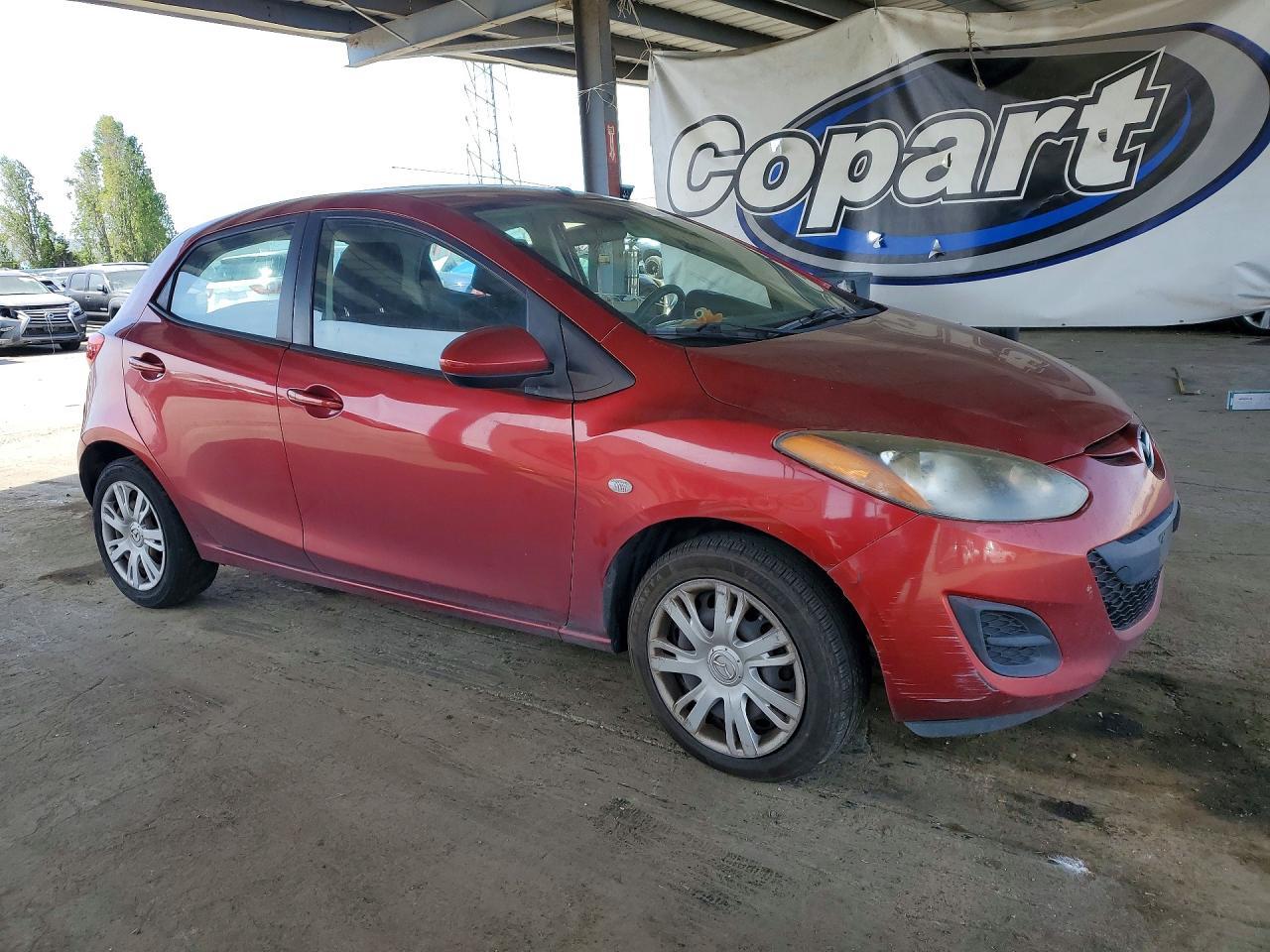 2014 MAZDA 2