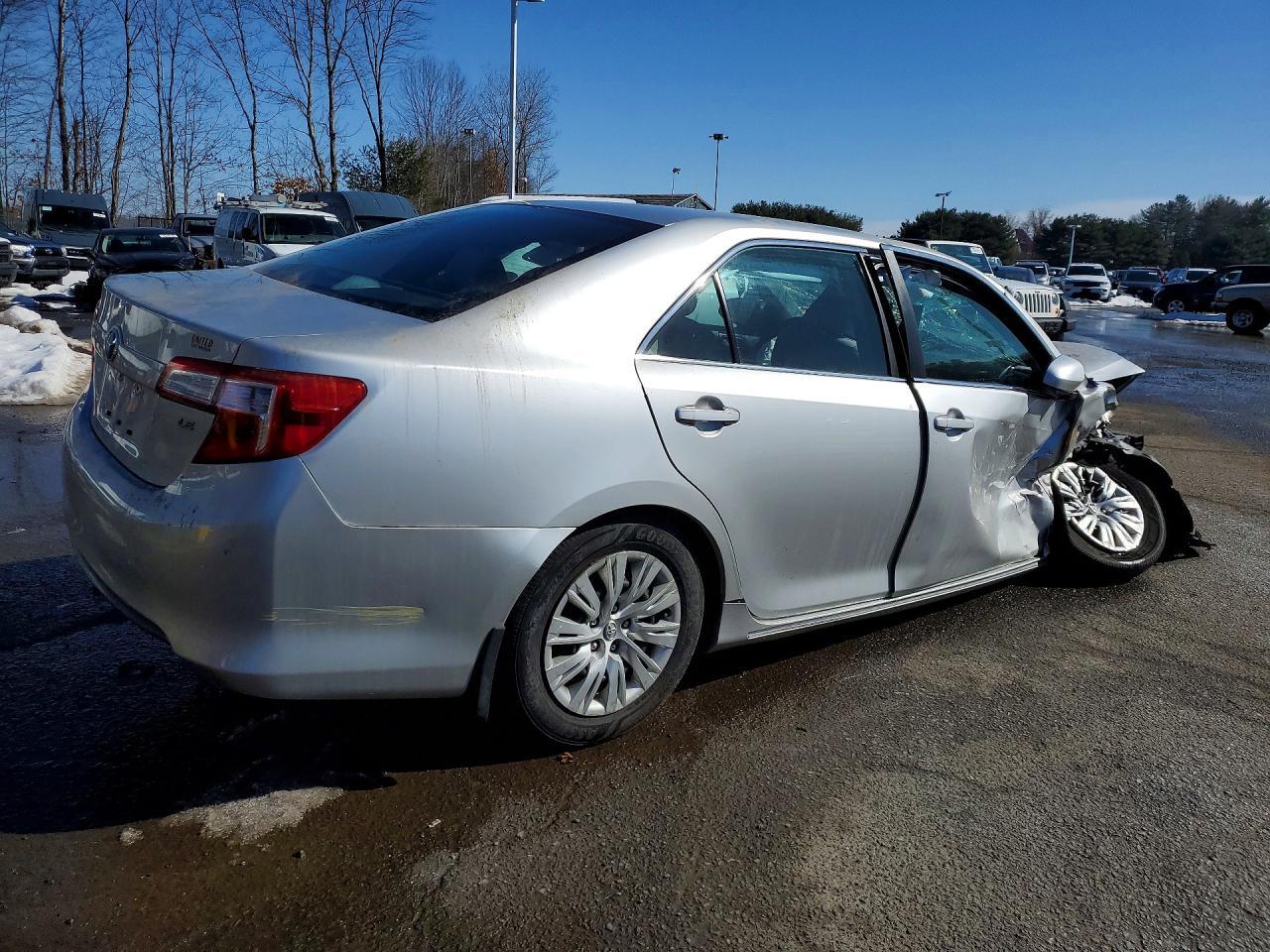 2013 TOYOTA CAMRY