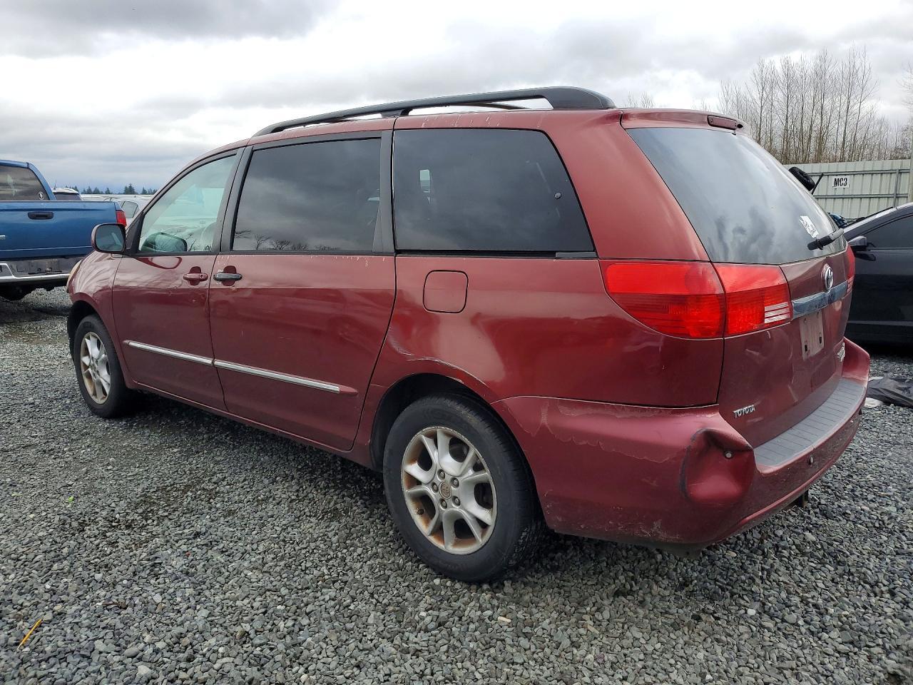 2004 TOYOTA SIENNA