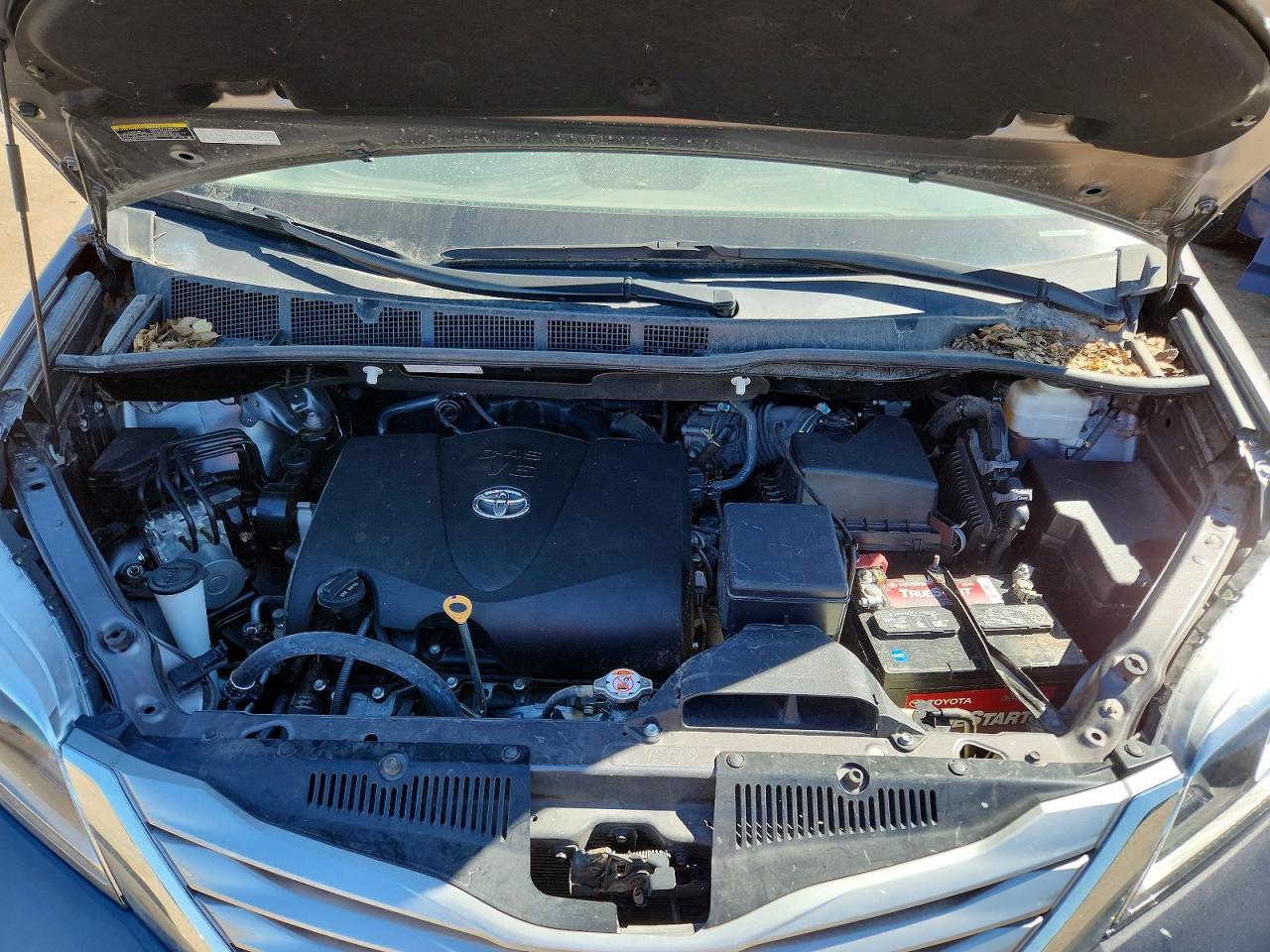 2017 TOYOTA SIENNA