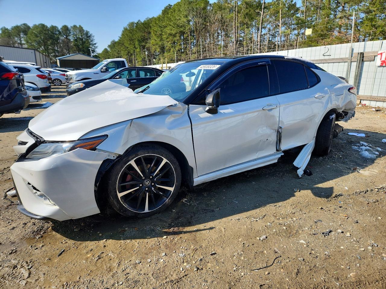 2018 TOYOTA CAMRY