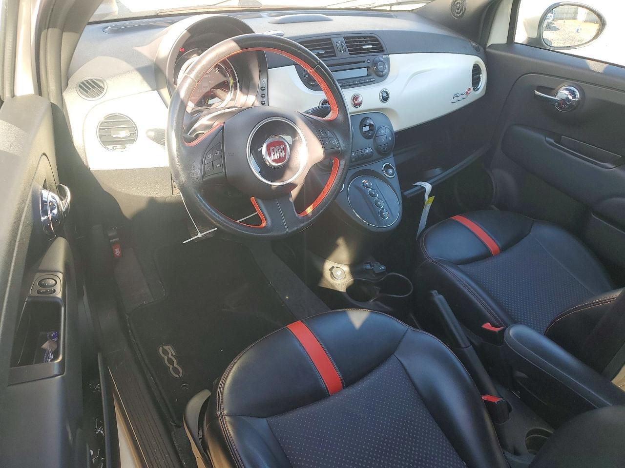 2015 FIAT 500