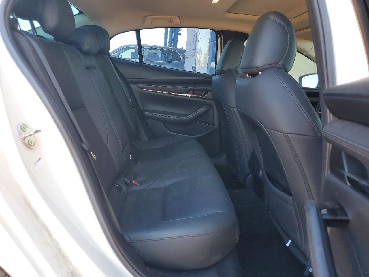 2021 MAZDA 3