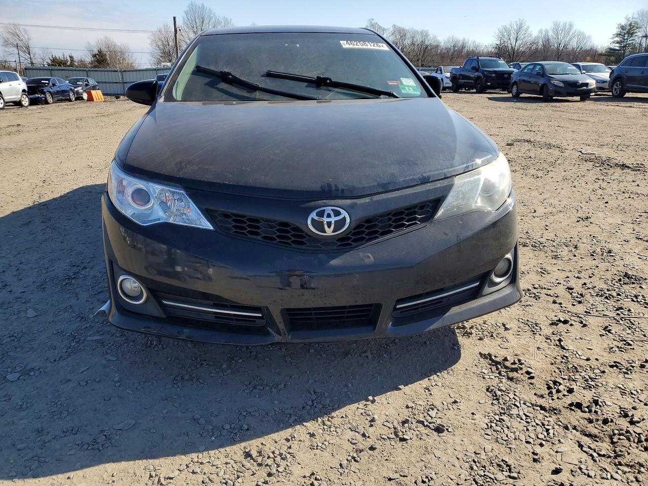 2014 TOYOTA CAMRY