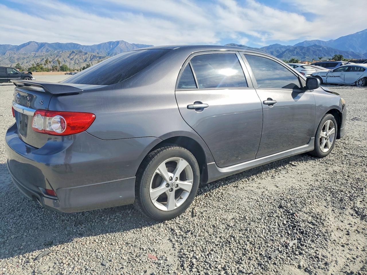 2013 TOYOTA COROLLA