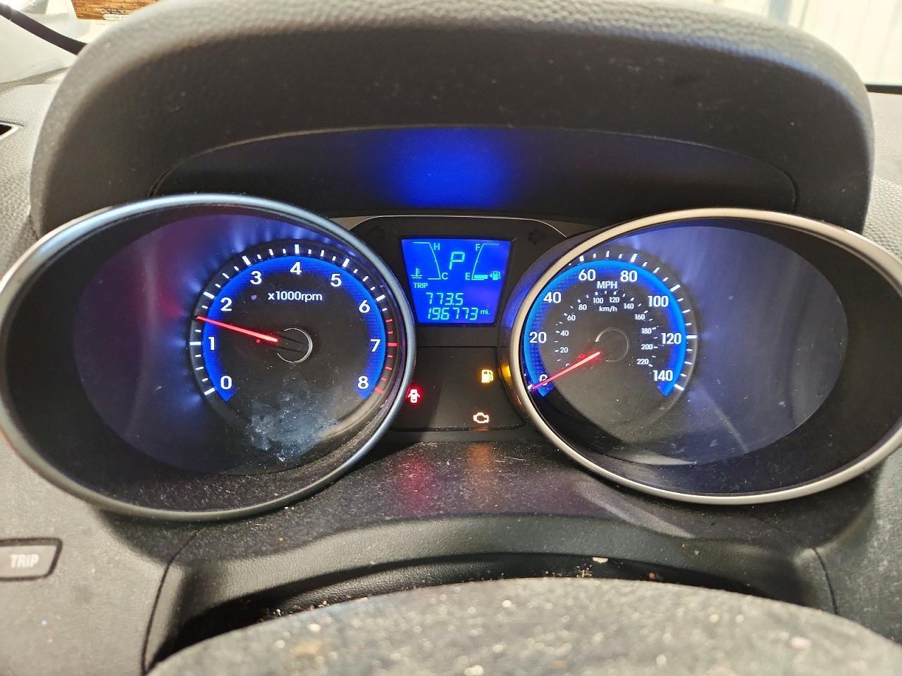 2011 HYUNDAI TUCSON