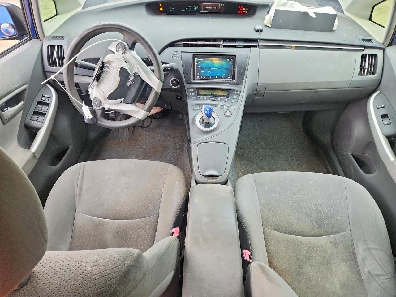 2011 TOYOTA PRIUS