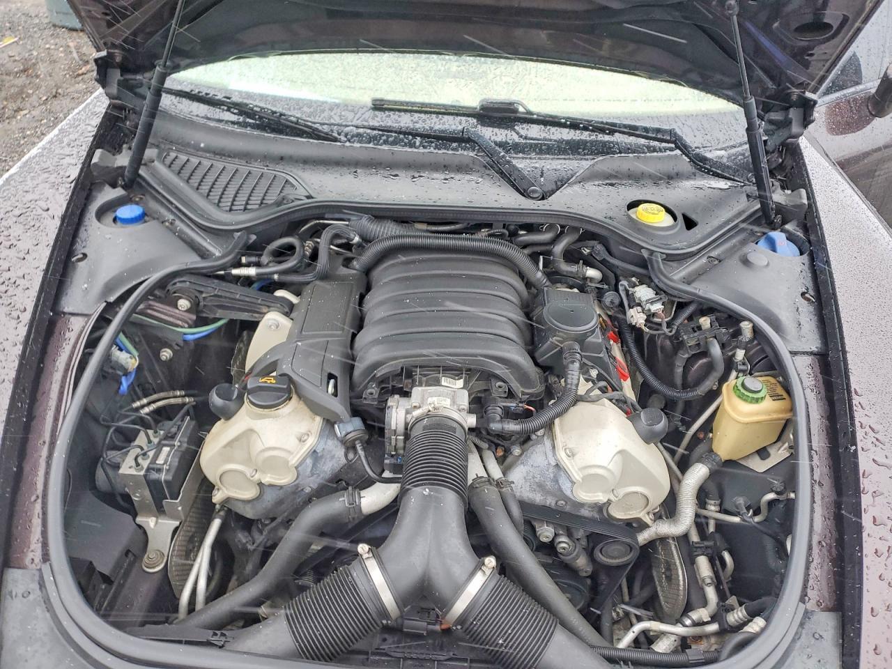 2013 PORSCHE Panamera