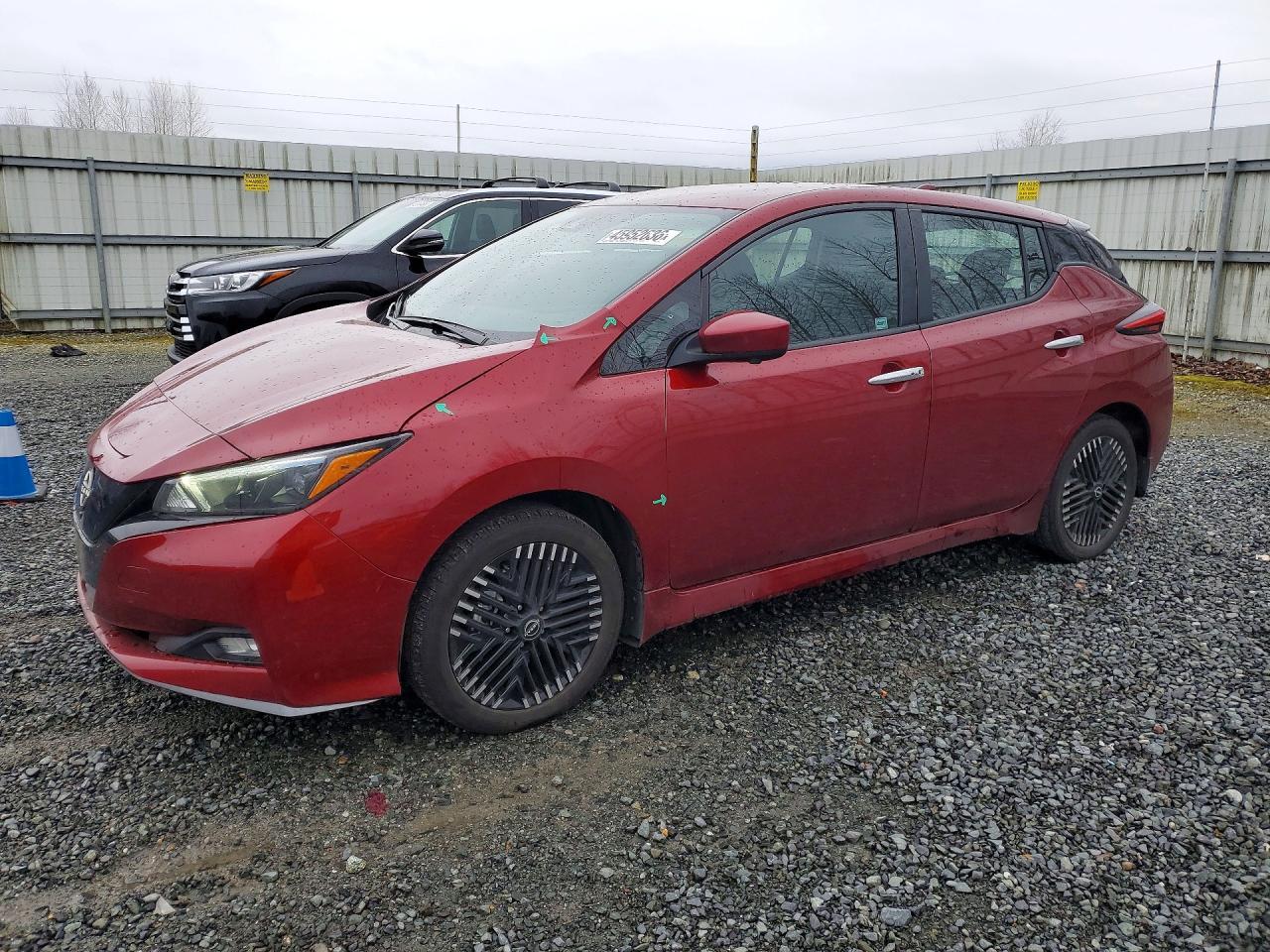 2024 NISSAN LEAF