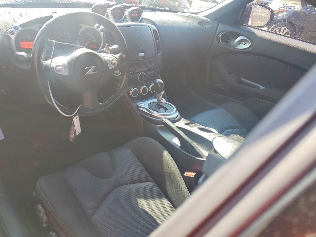 2014 NISSAN 370Z