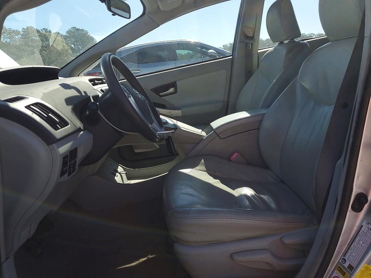 2011 TOYOTA PRIUS