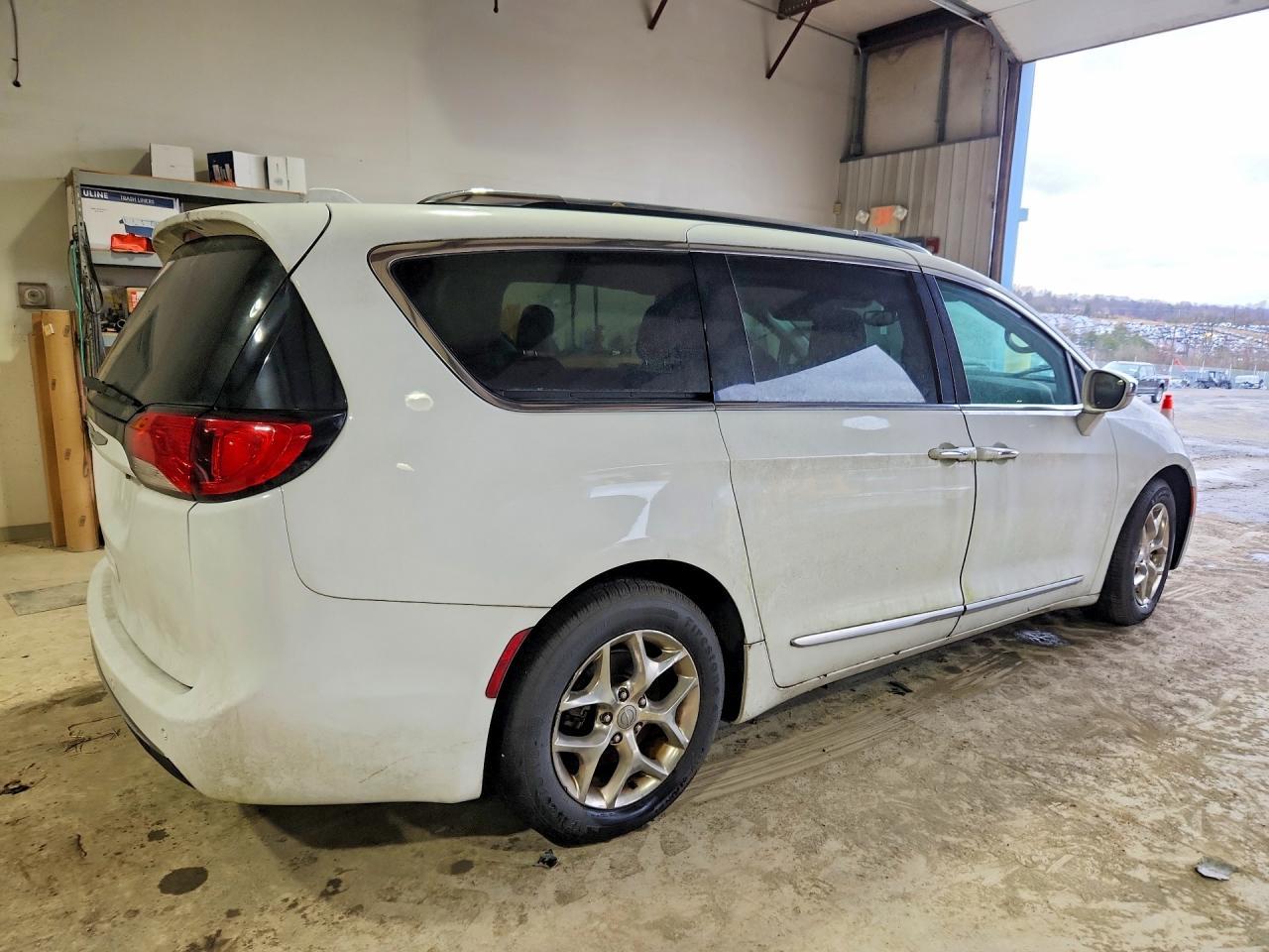 2019 CHRYSLER Pacifica