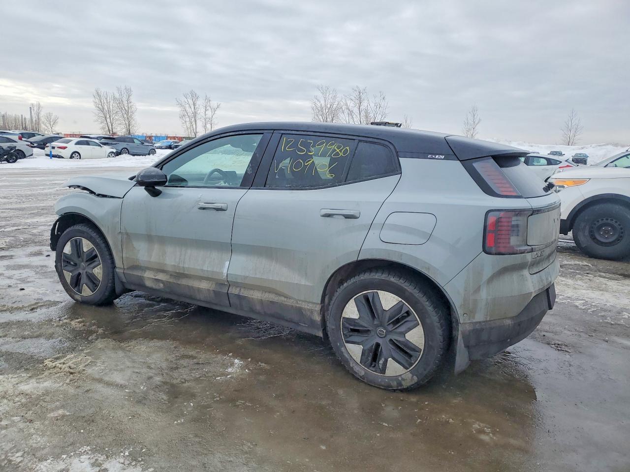 2025 VOLVO Ex30