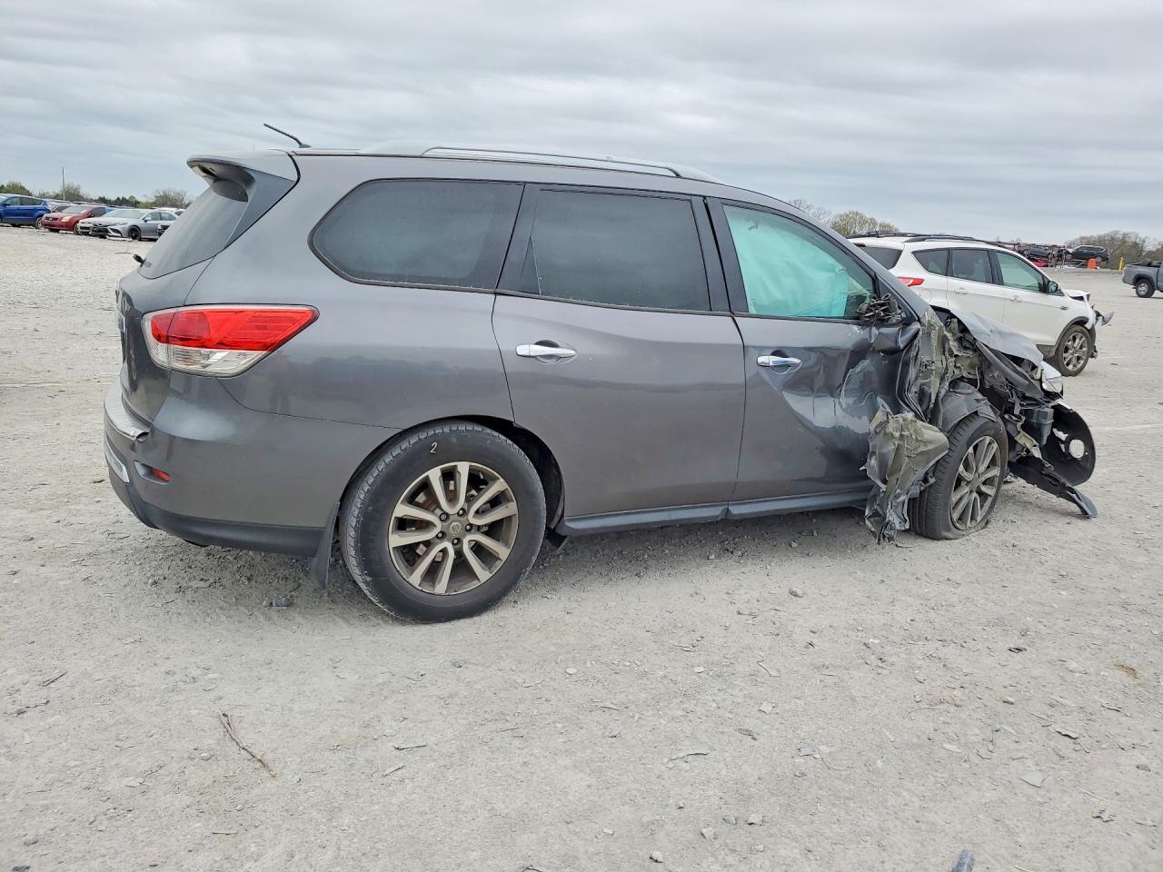 2016 NISSAN PATHFINDER