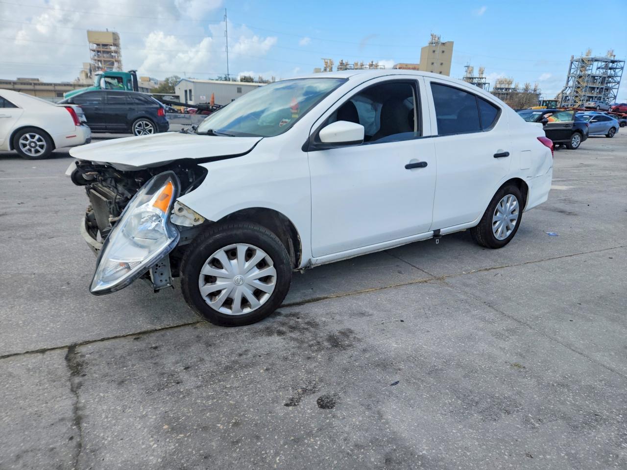 2016 NISSAN VERSA