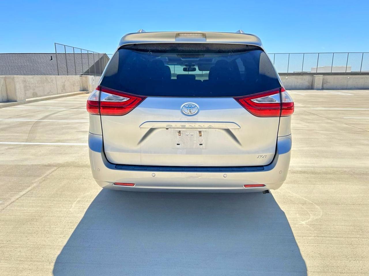 2017 TOYOTA SIENNA