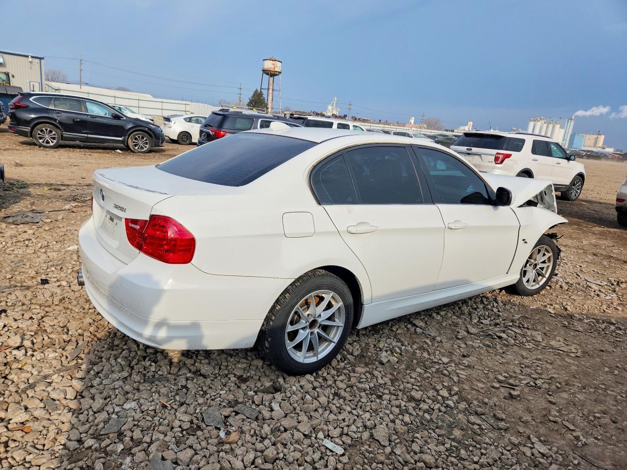 2011 BMW 3 SERIES