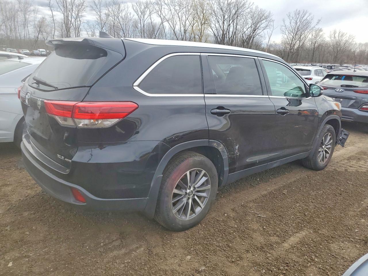 2019 TOYOTA HIGHLANDER