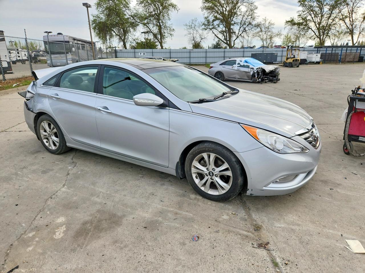 2012 HYUNDAI SONATA
