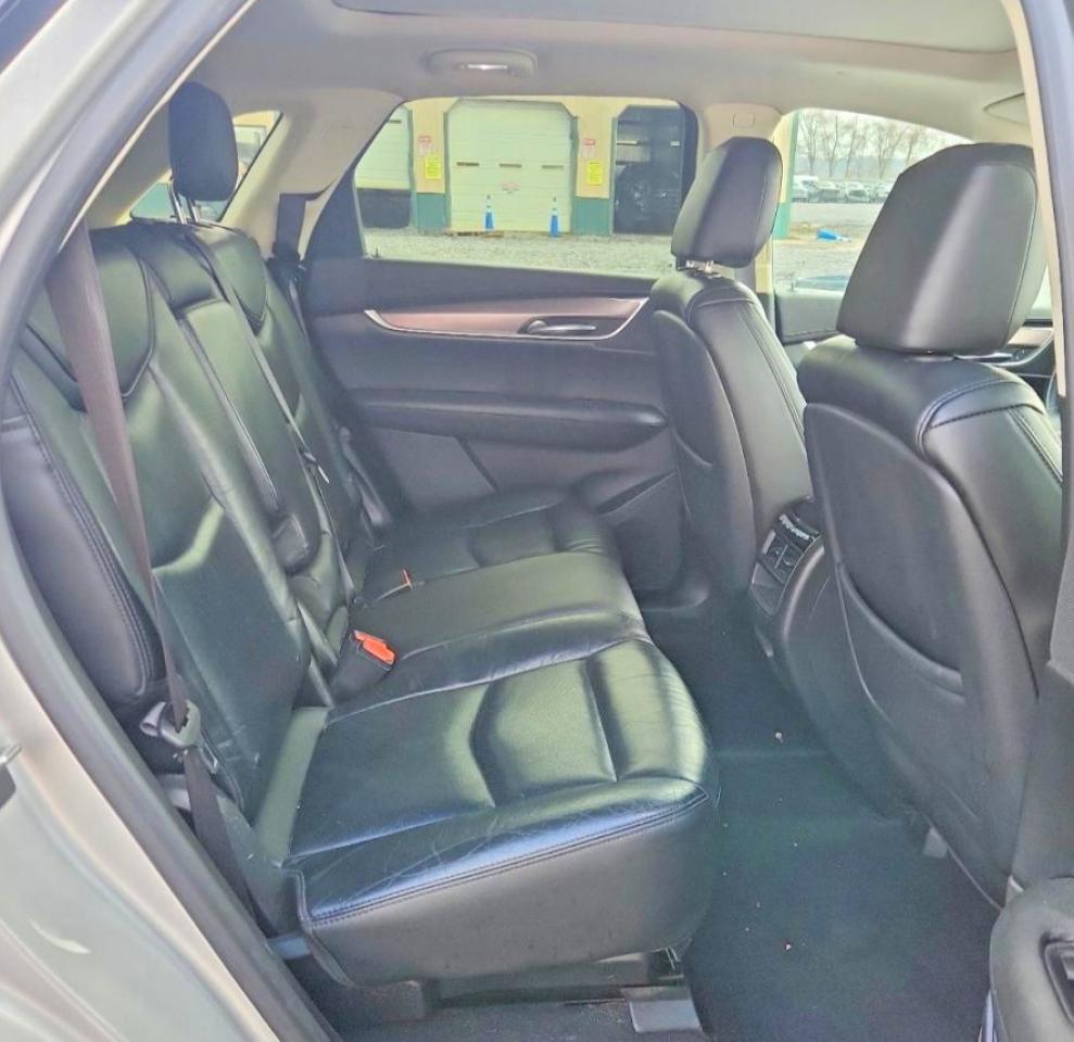 2017 CADILLAC XT5