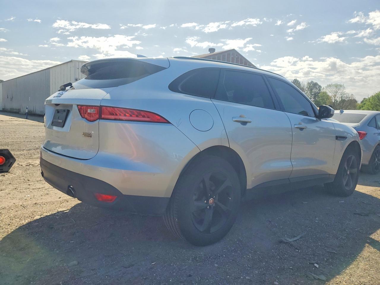 2018 JAGUAR F-Pace