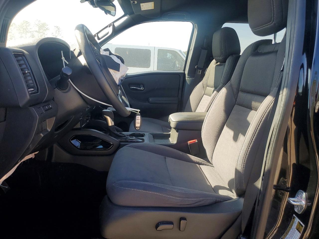 2023 NISSAN Frontier