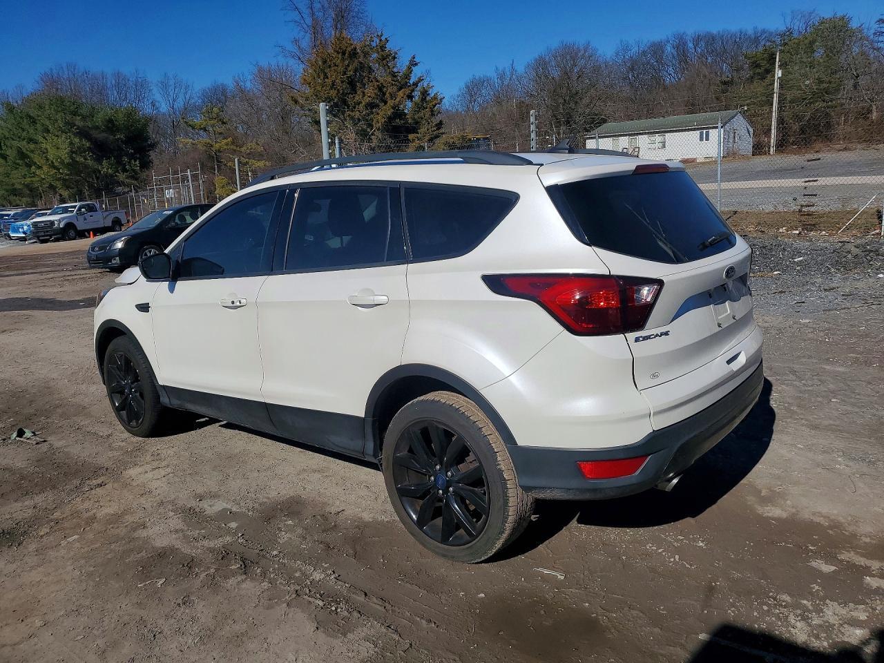 2019 FORD ESCAPE