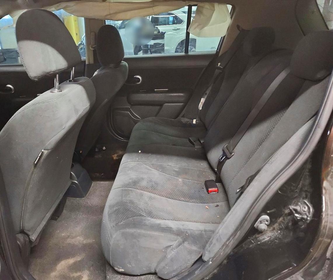 2010 NISSAN VERSA