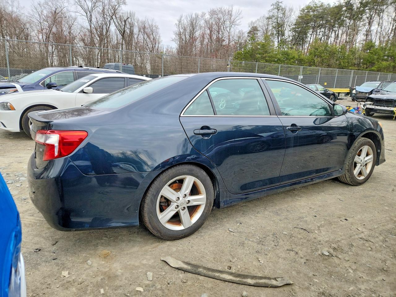 2014 TOYOTA CAMRY