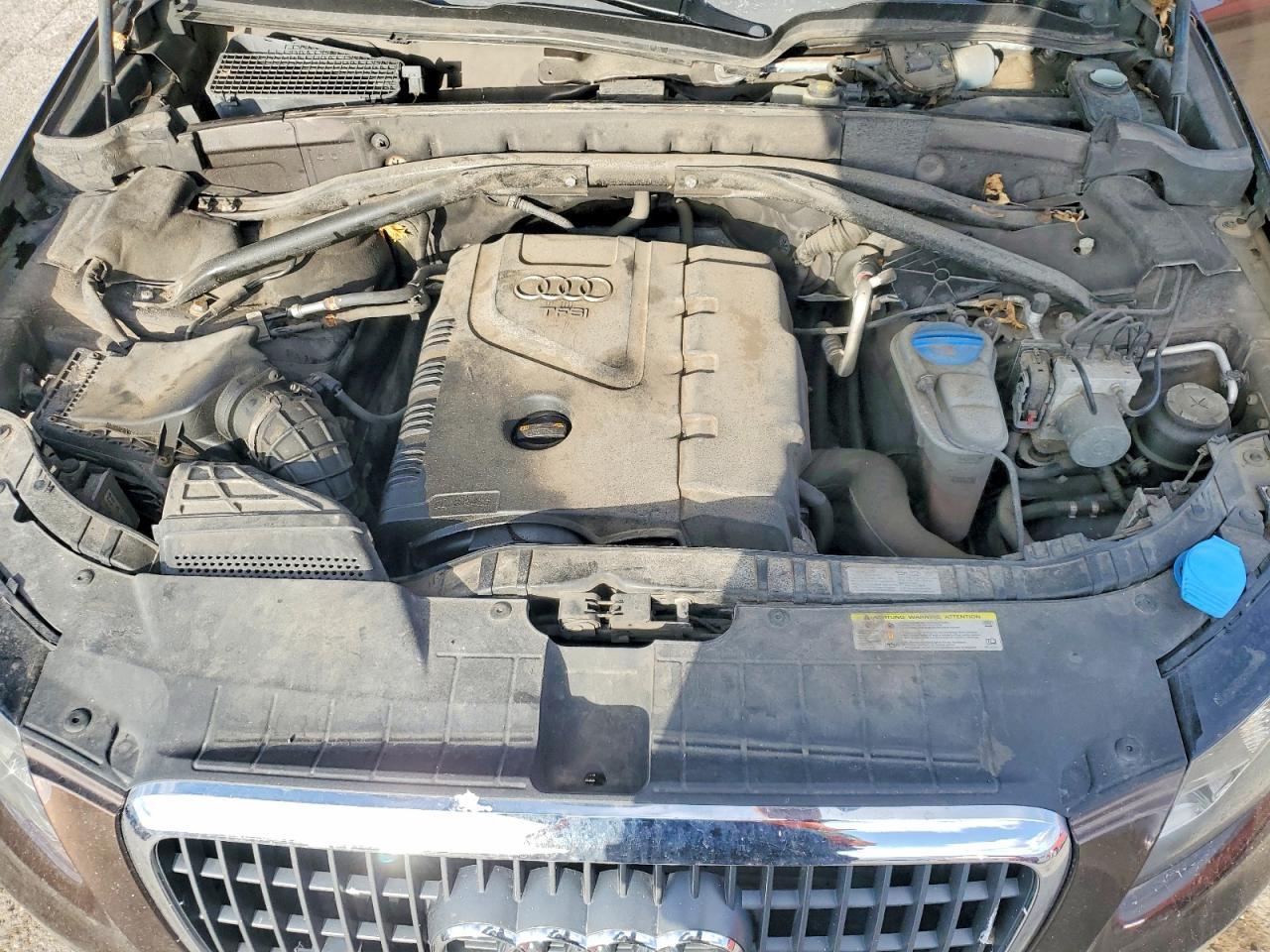 2011 AUDI Q5