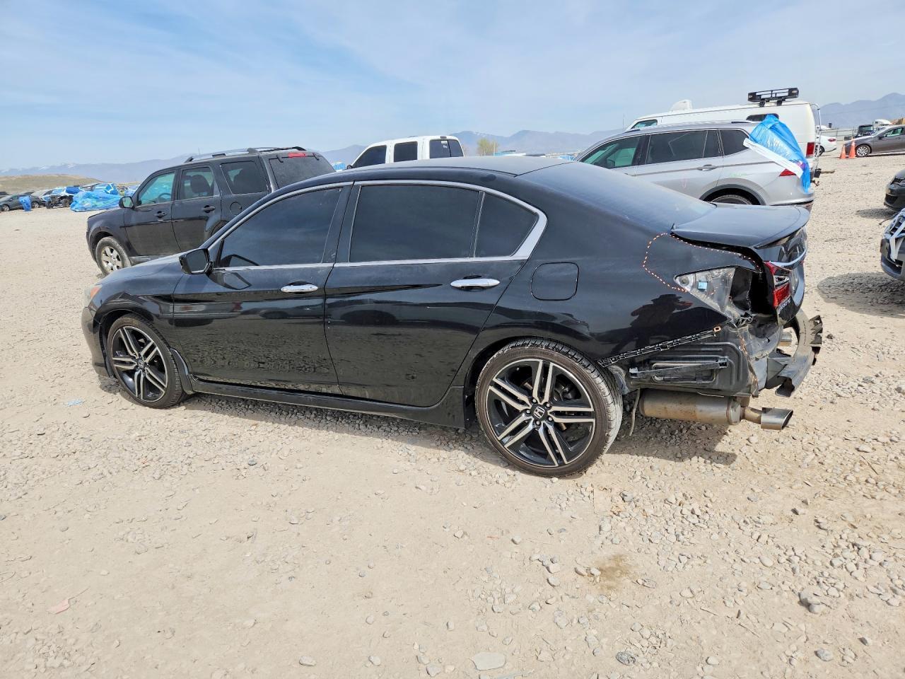 2017 HONDA ACCORD