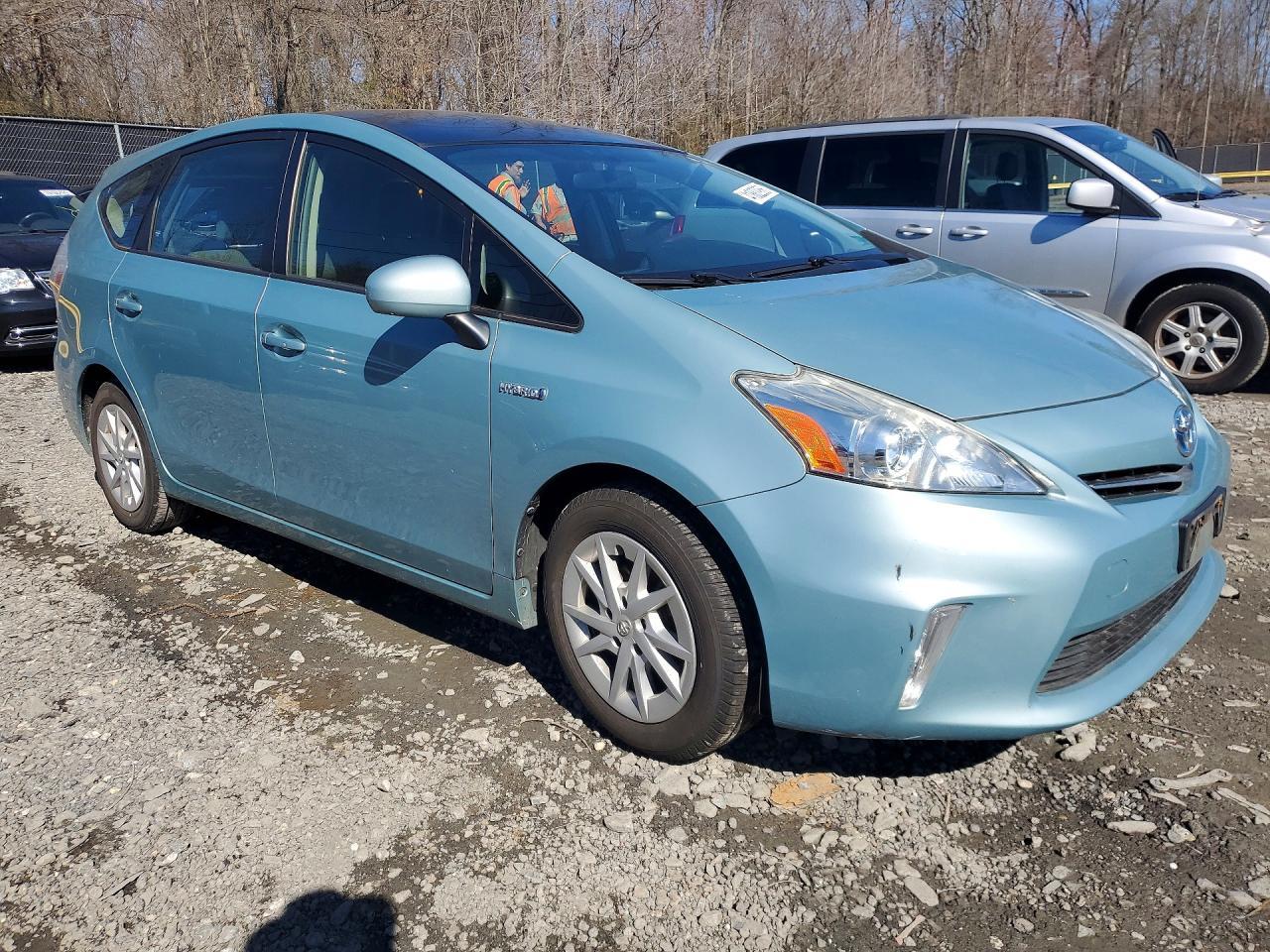 2014 TOYOTA PRIUS V