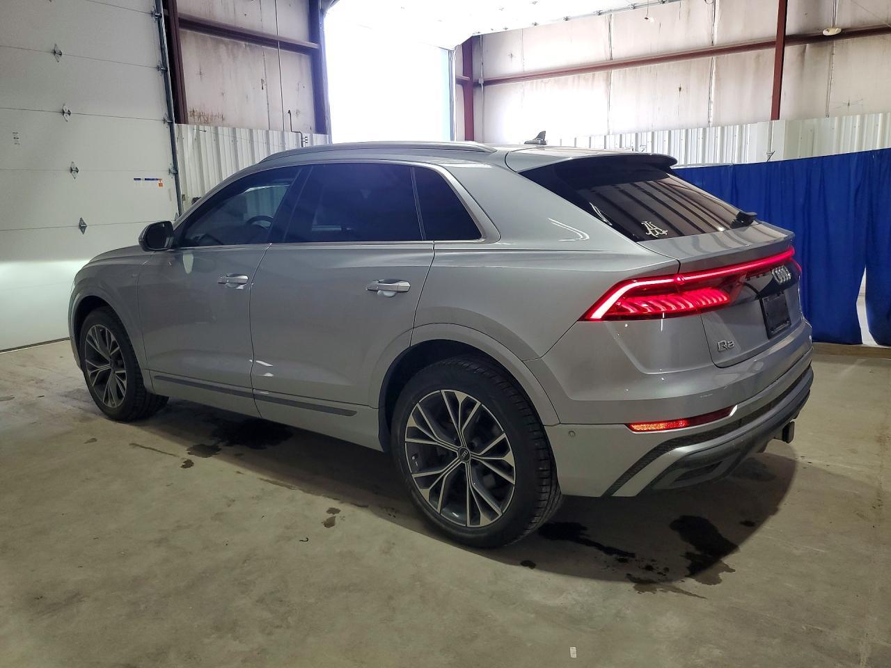 2021 AUDI Q8