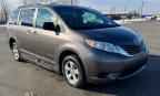 2016 TOYOTA SIENNA