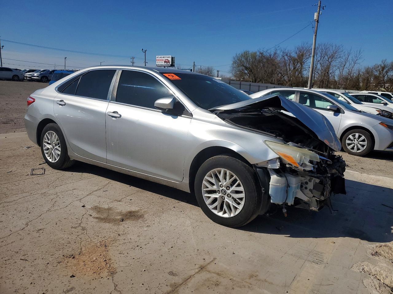 2016 TOYOTA CAMRY