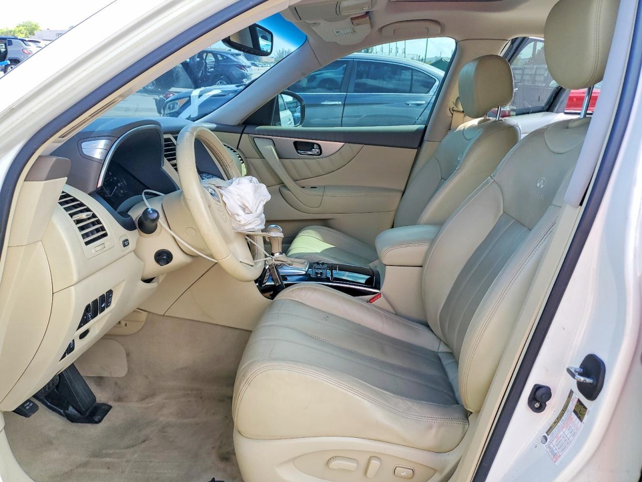 2014 INFINITI QX70