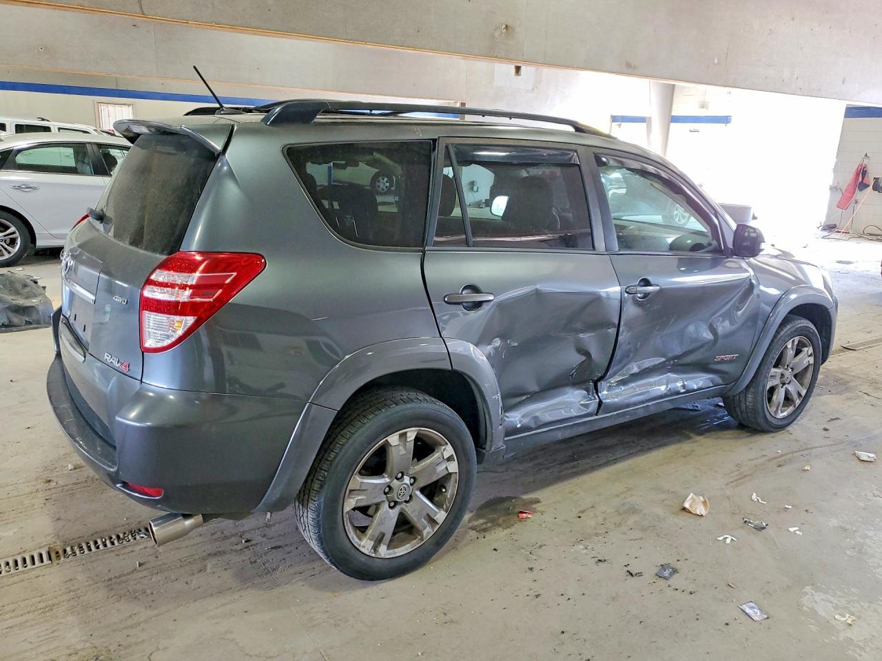 2011 TOYOTA RAV4