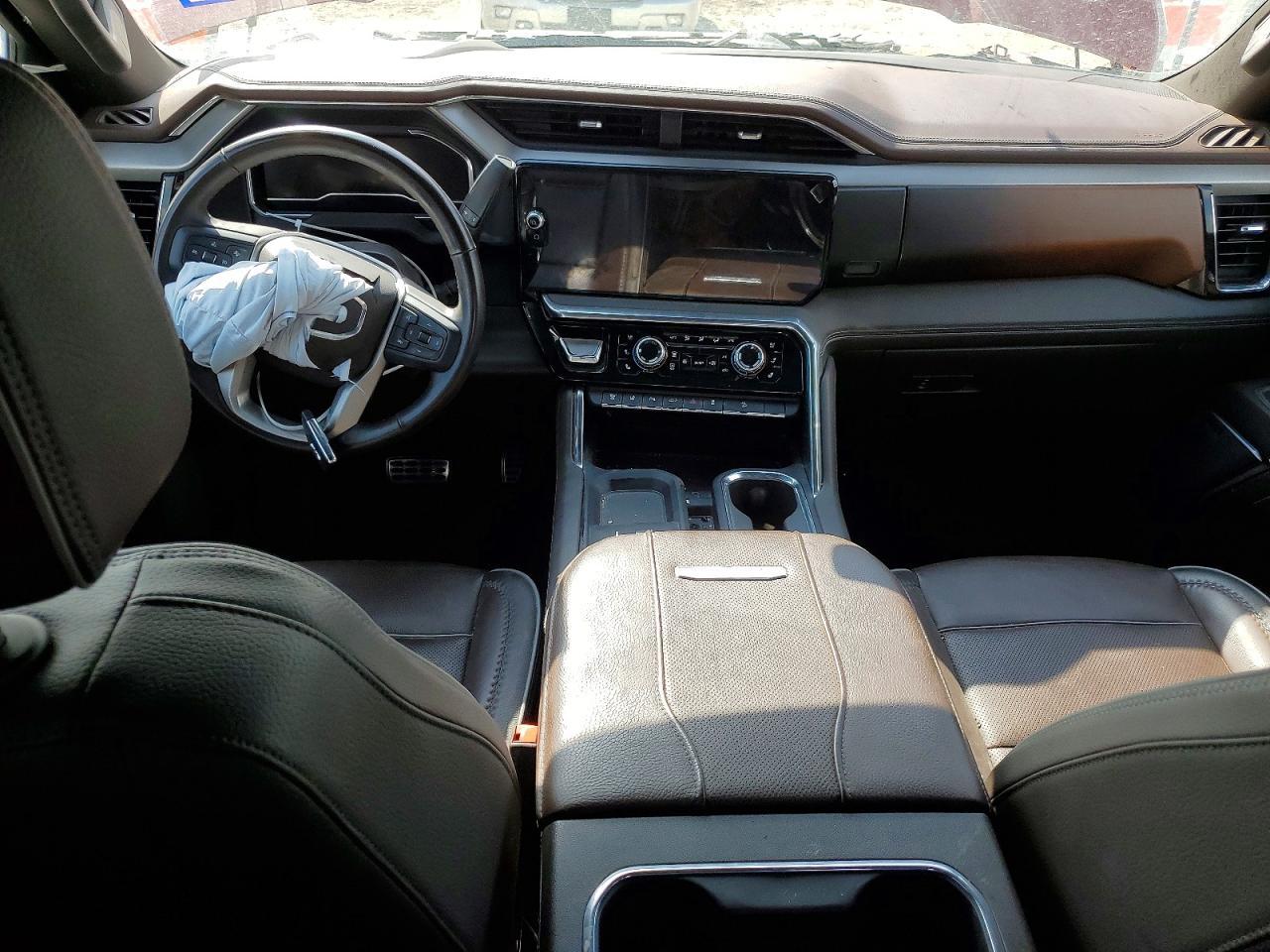 2024 GMC Sierra