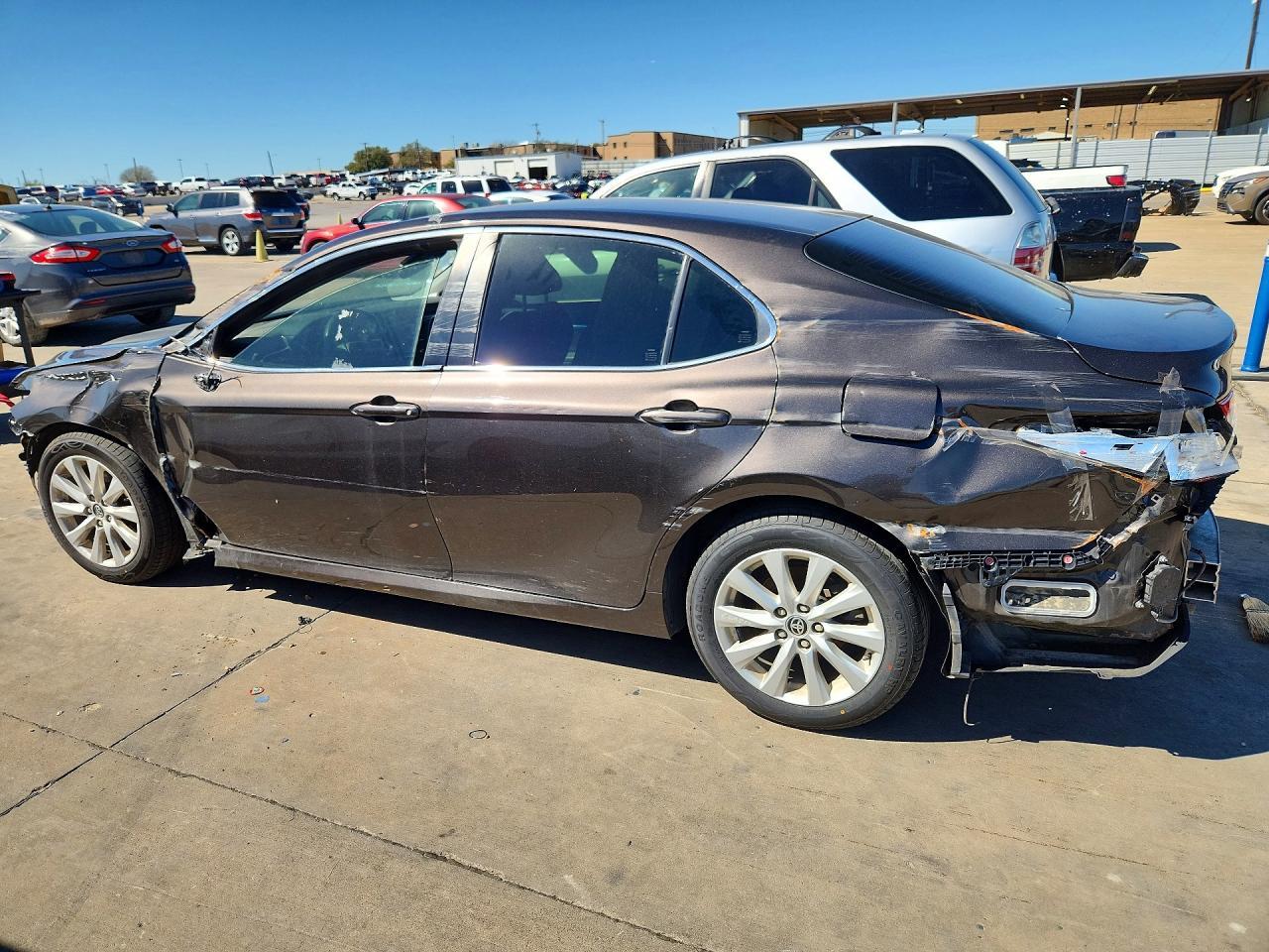 2018 TOYOTA CAMRY