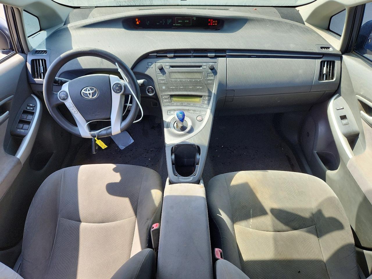 2011 TOYOTA PRIUS