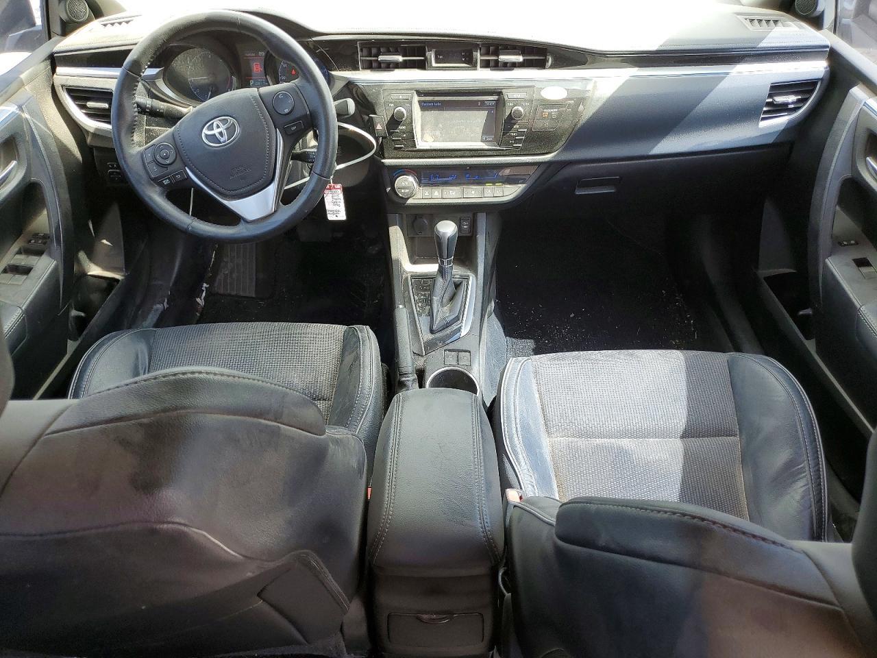 2015 TOYOTA COROLLA